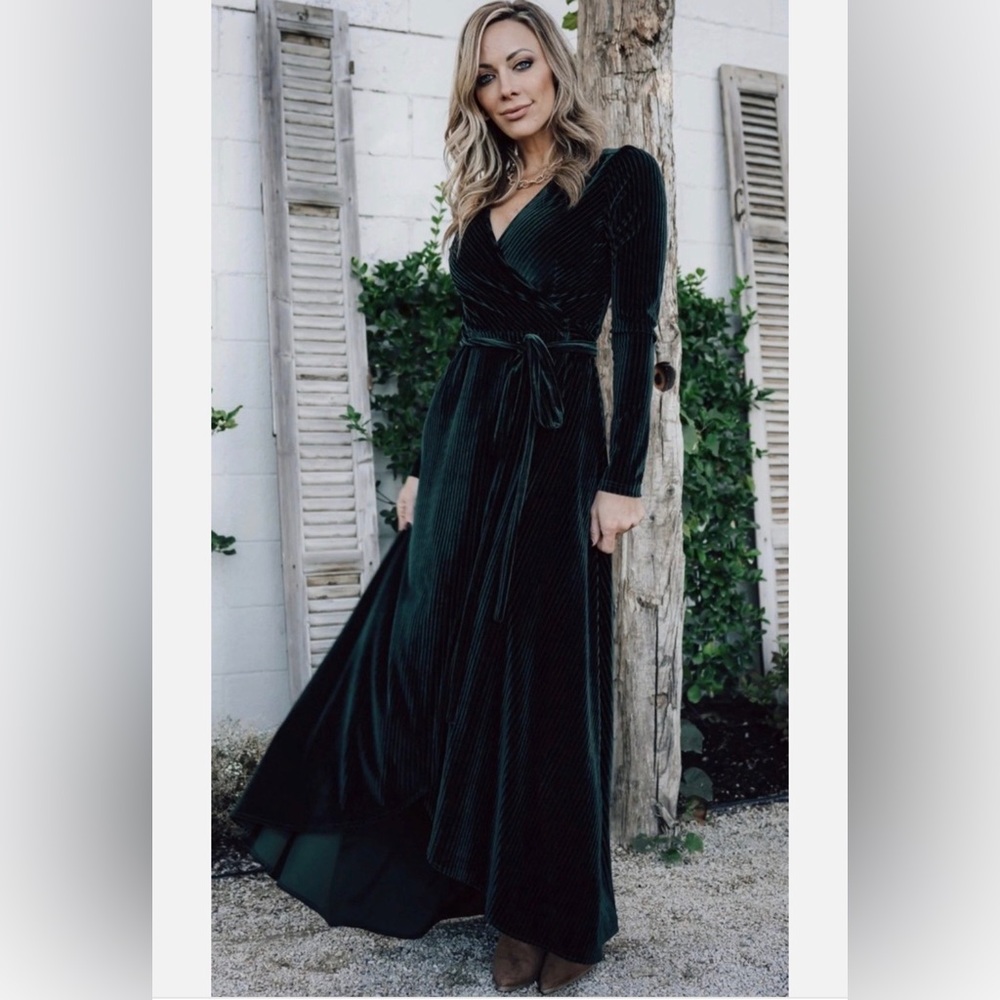 Baltic Born Jada Ribbed velvet Wrap Maxi Dress in Emerald Green Women’s size XS